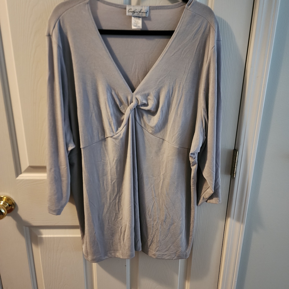 Carolyn Strauss Gray V-Neck Top, 3x